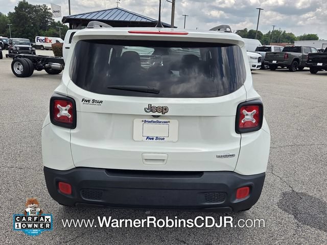 Used 2018 Jeep Renegade Latitude FWD image 11