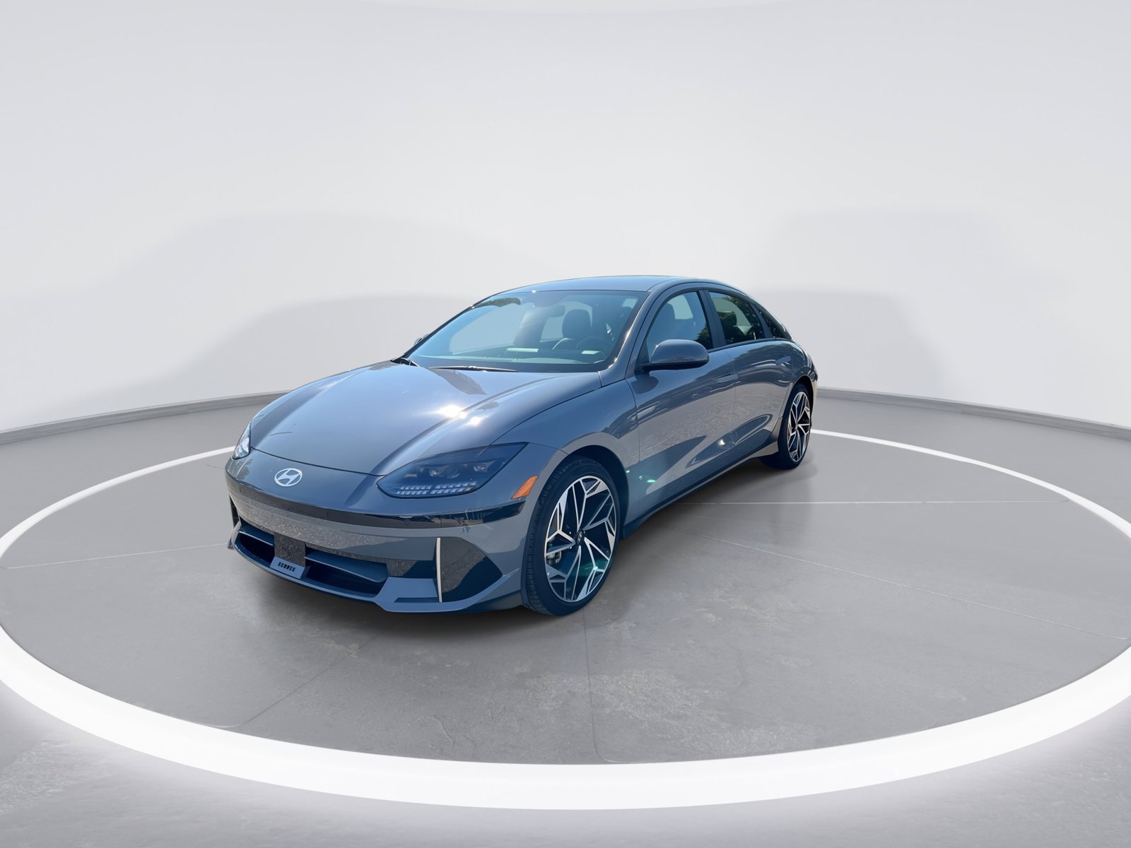 New 2023 Hyundai Ioniq 6 SEL w/ Cargo Package AWD/4WD image 4