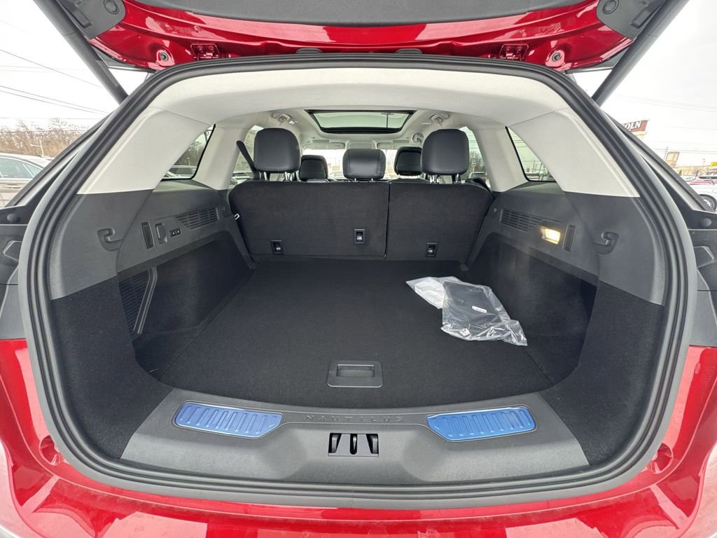 New 2026 Lincoln Nautilus Reserve image 24