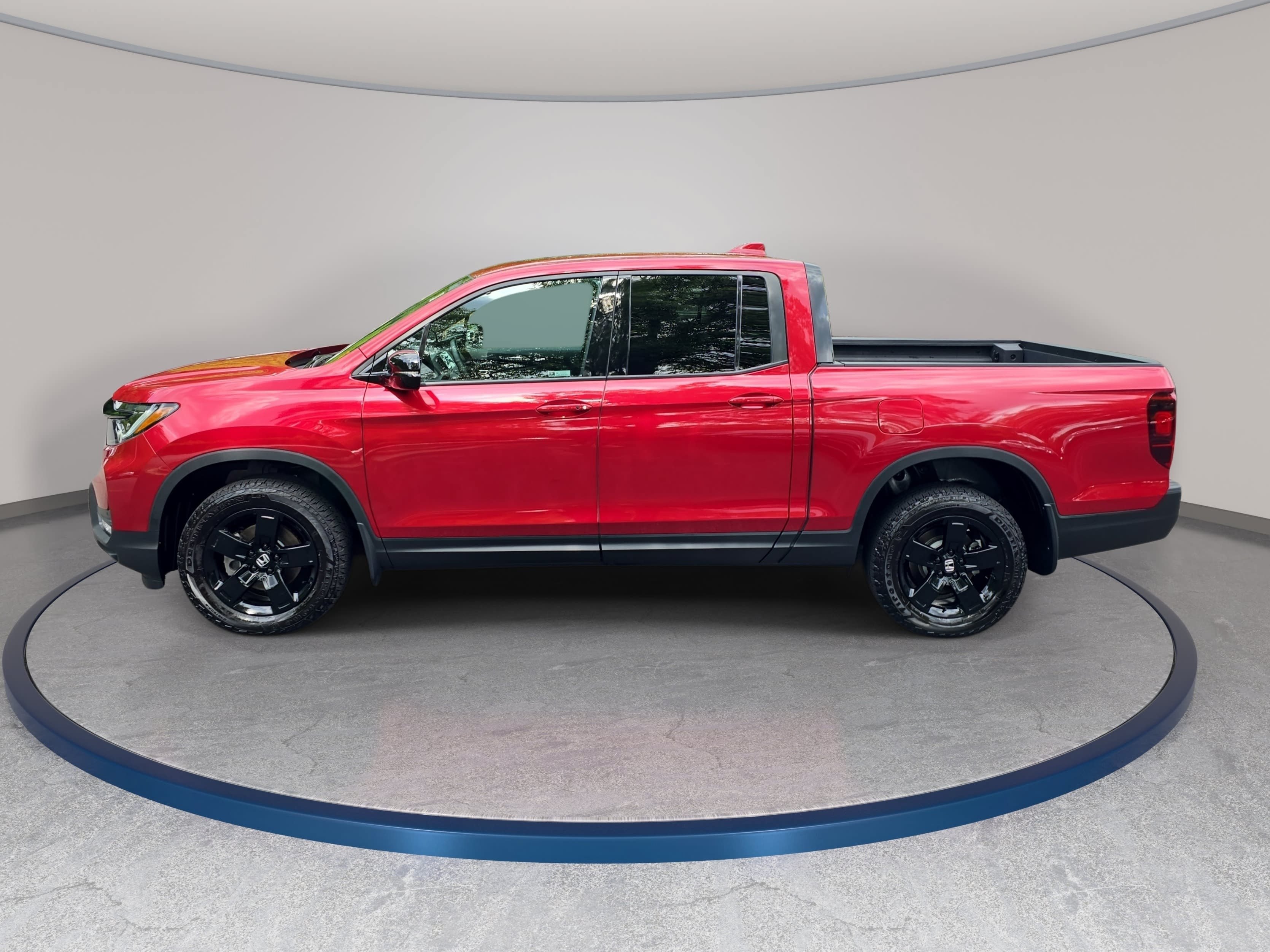 Used 2025 Honda Ridgeline Black Edition image 8