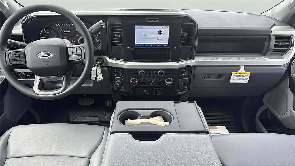 New 2025 Ford F350 XL w/ XL Chrome Package image 9