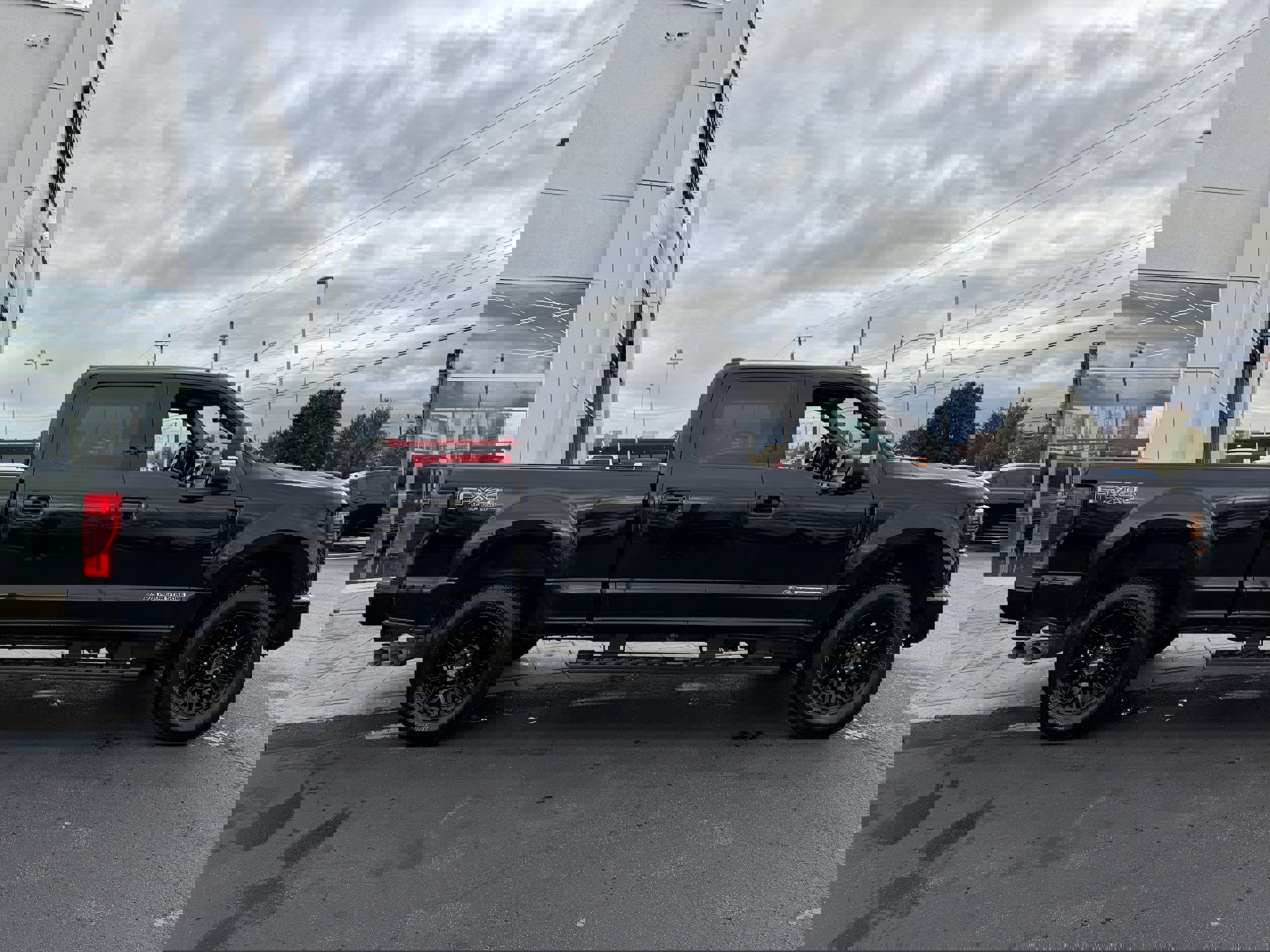 Used 2021 Ford F250 Lariat w/ Lariat Ultimate Package image 34