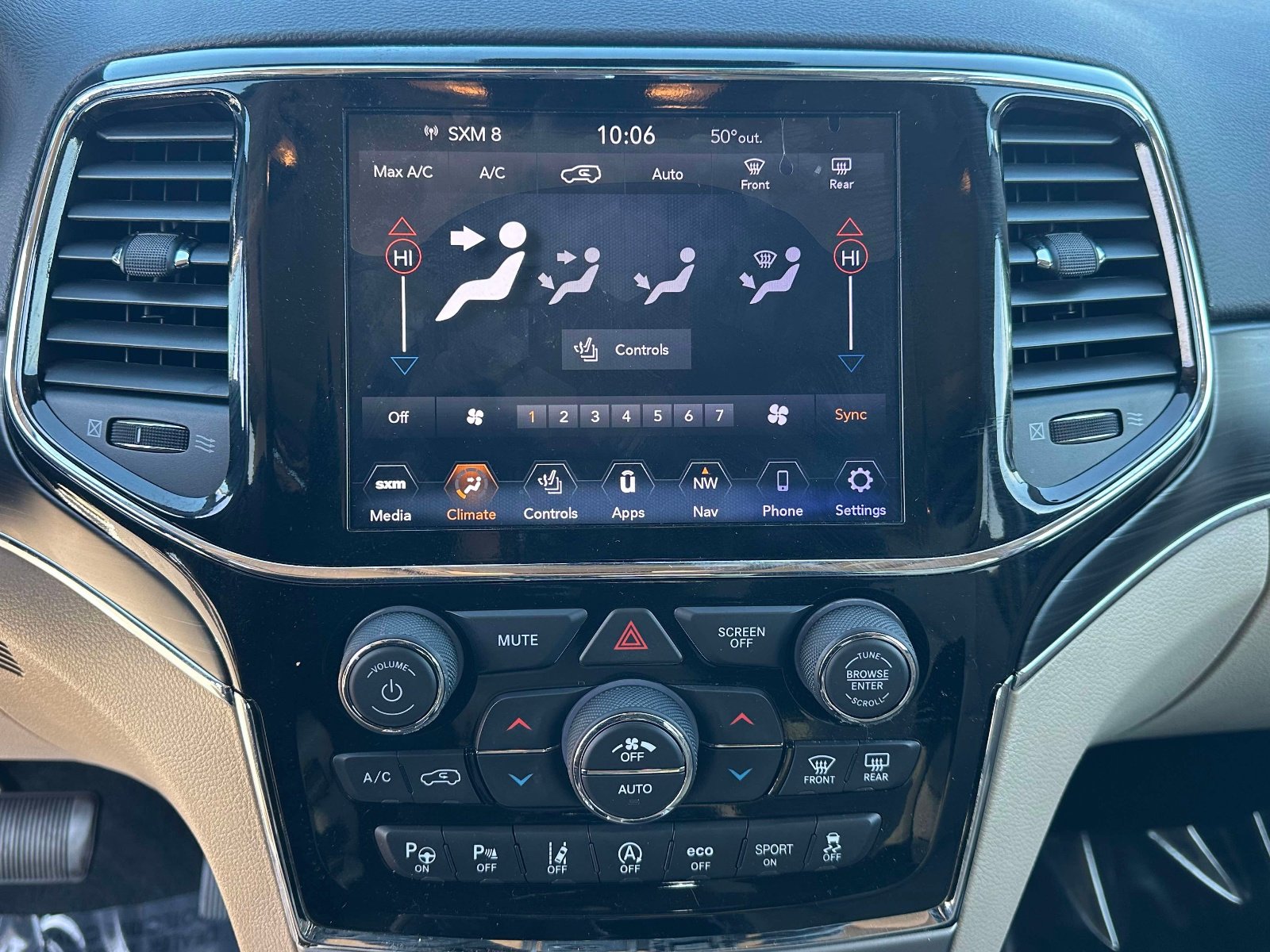 Used 2019 Jeep Grand Cherokee Limited image 10