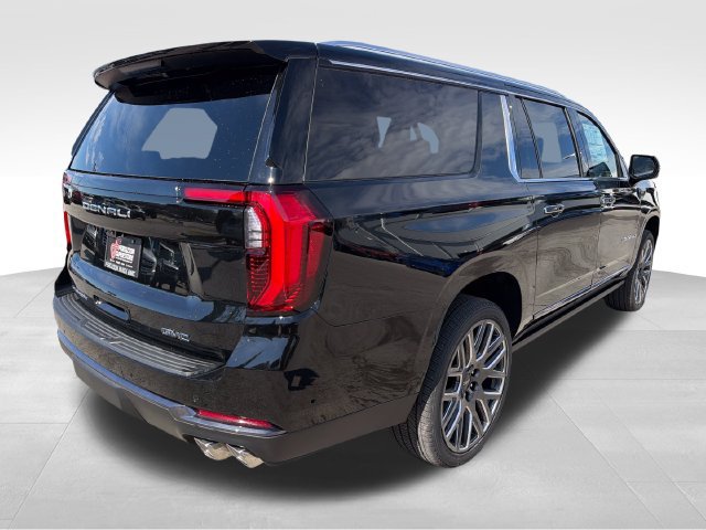 New 2026 GMC Yukon XL Denali Ultimate AWD/4WD image 7