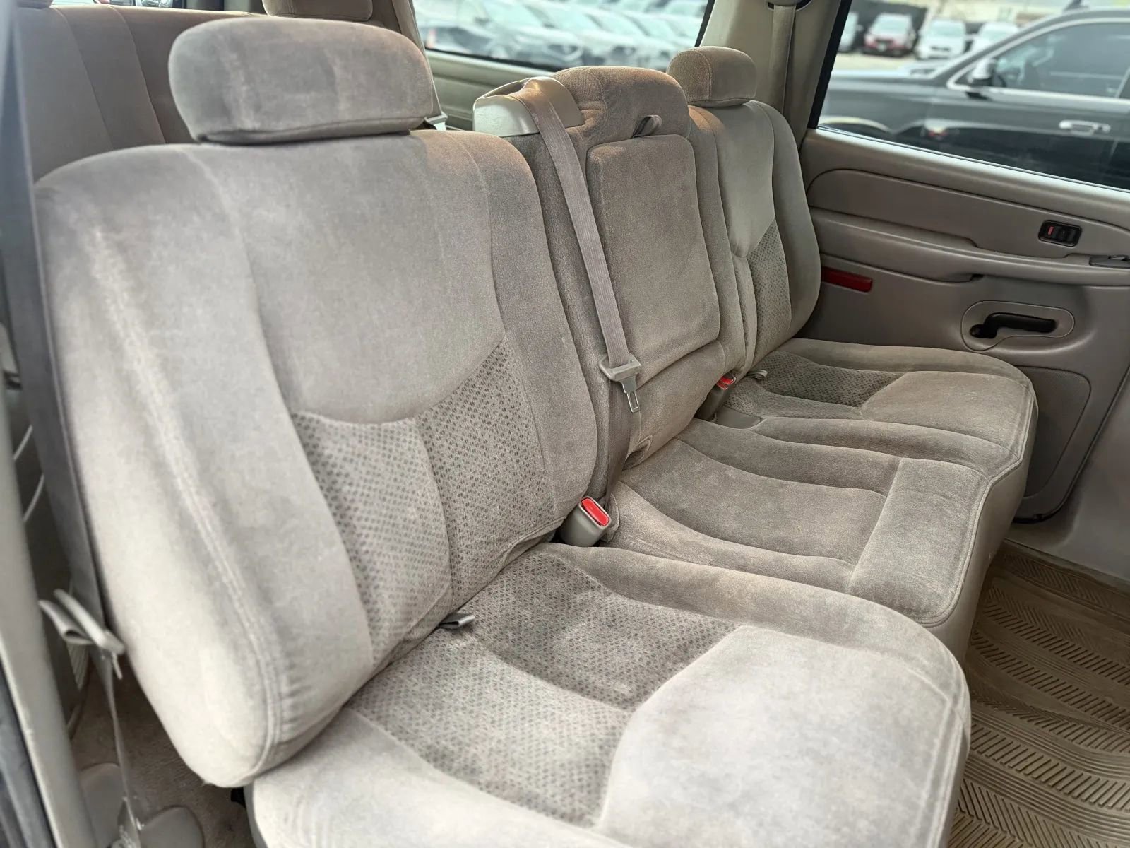 Used 2006 Chevrolet Suburban LS w/ Smart Select Package image 19