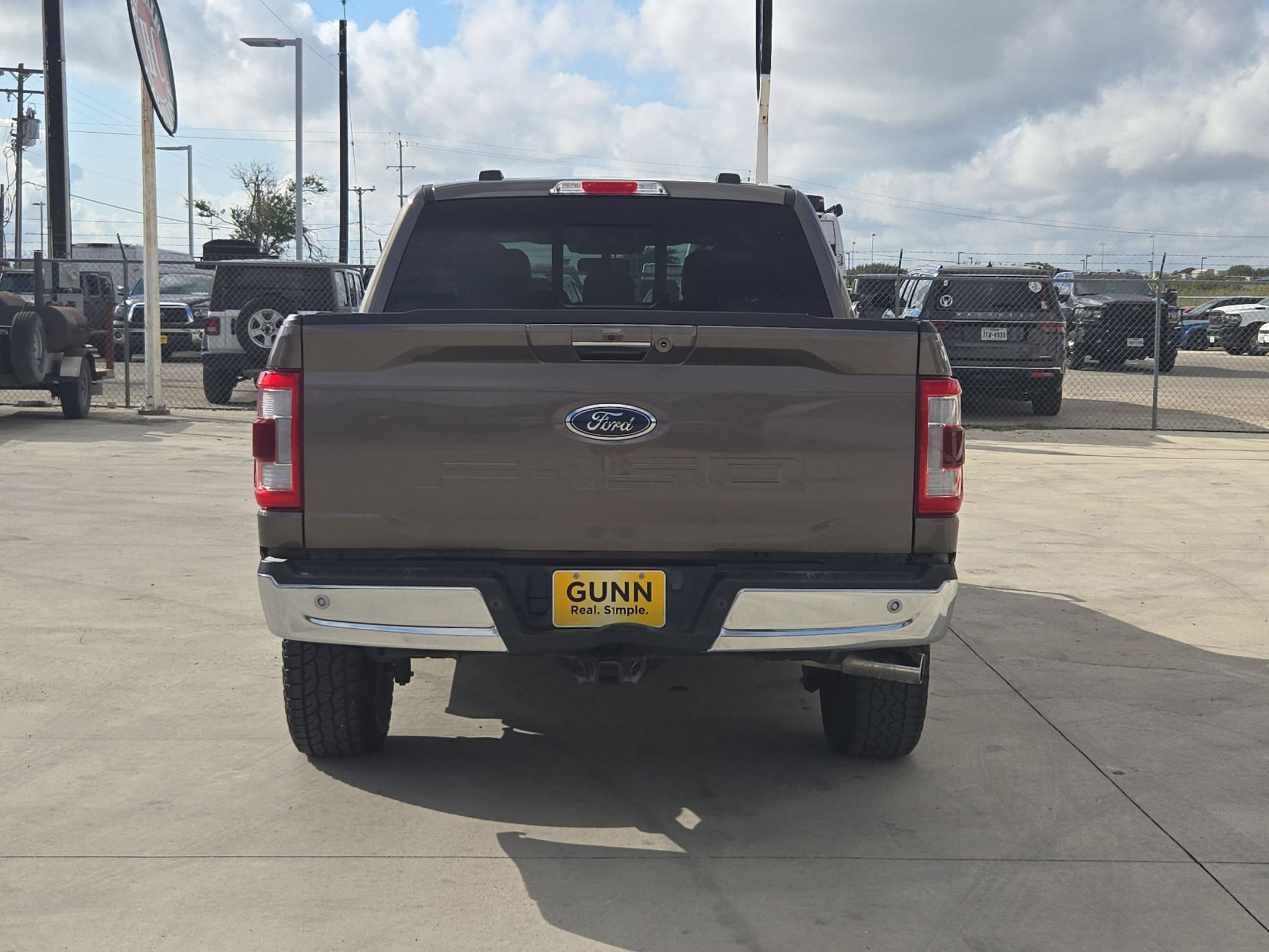 Used 2022 Ford F150 Lariat w/ Equipment Group 502A High AWD/4WD image 4