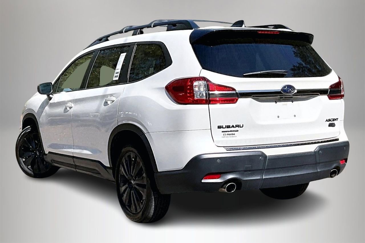 Used 2022 Subaru Ascent Onyx Edition image 4
