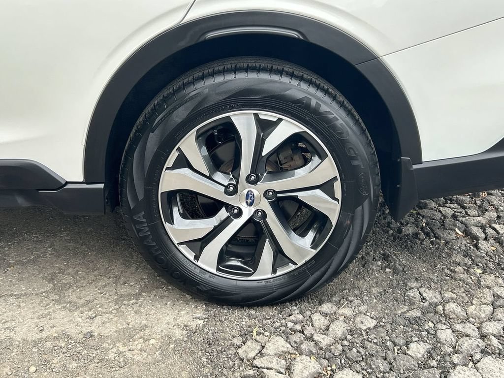 Certified 2022 Subaru Outback Limited AWD/4WD image 11