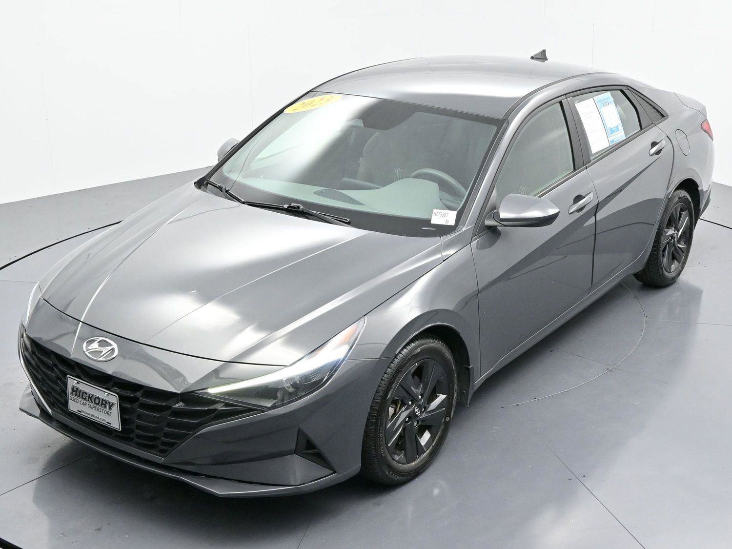 Used 2023 Hyundai Elantra SEL image 35