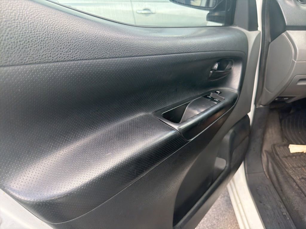 Used 2015 Nissan NV200 S image 11