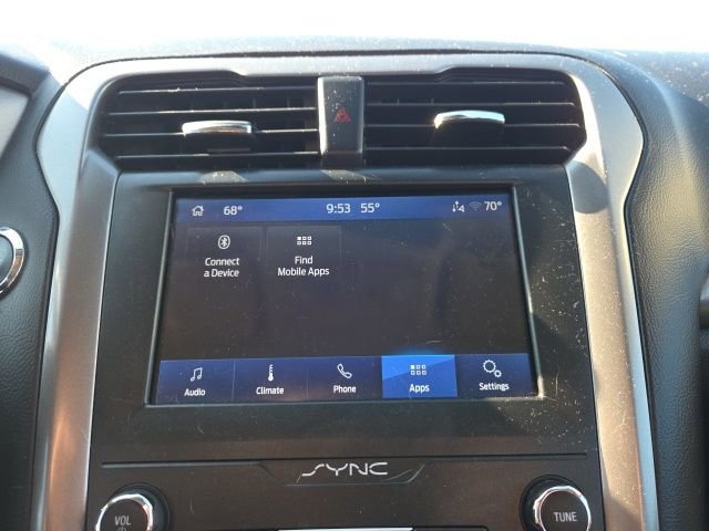 Used 2020 Ford Fusion SE image 29