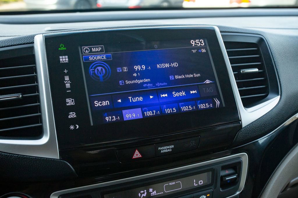 Used 2016 Honda Pilot Elite image 34