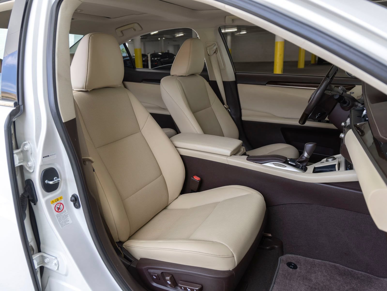 Used 2018 Lexus ES 350 w/ Navigation System Package FWD image 23