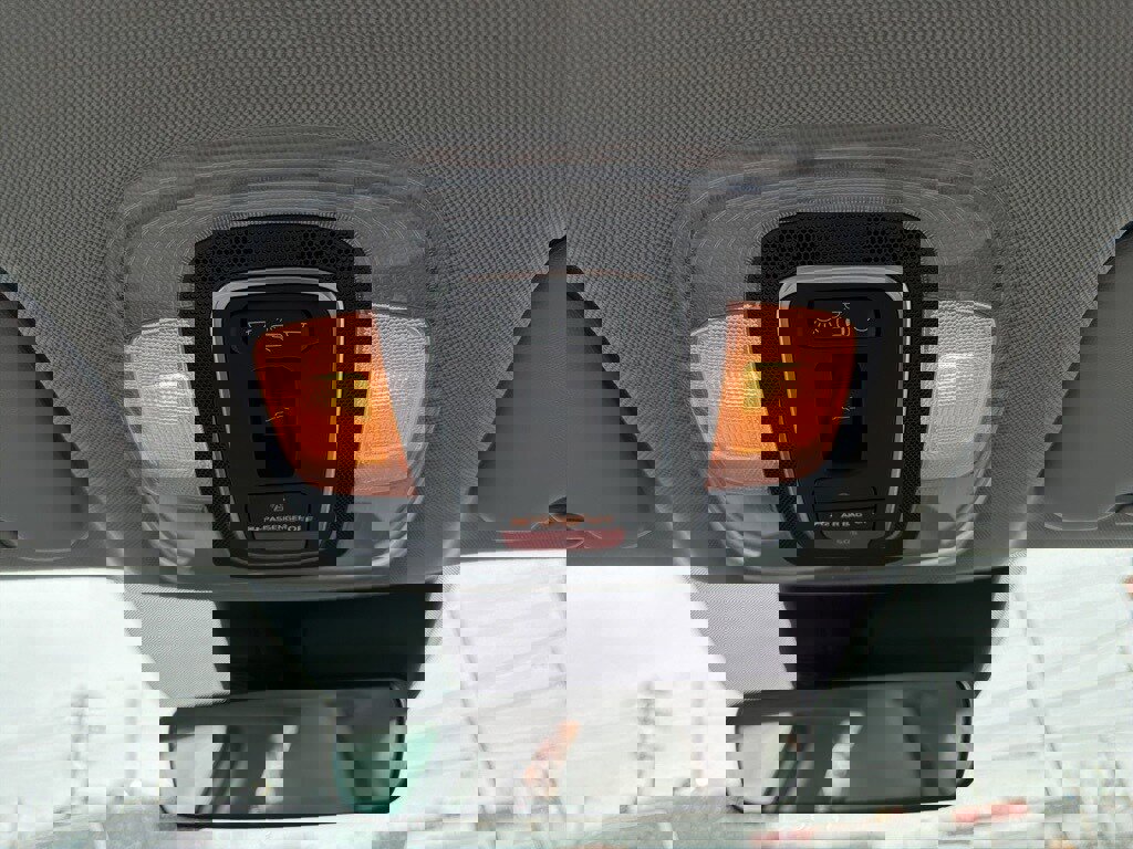 Certified 2022 Hyundai Elantra Limited image 19