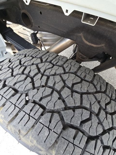 Used 2025 Chevrolet Silverado 2500 Custom w/ Custom Value Package image 13