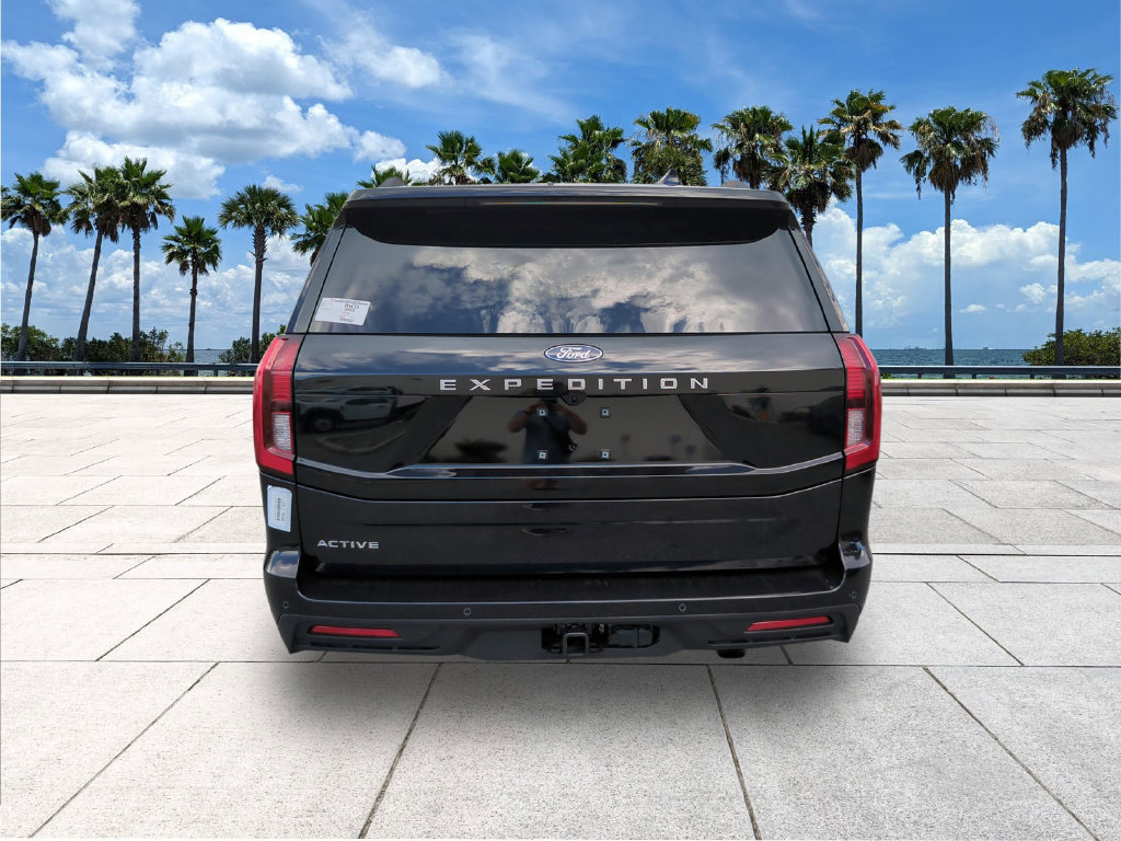 New 2026 Ford Expedition Active RWD image 6
