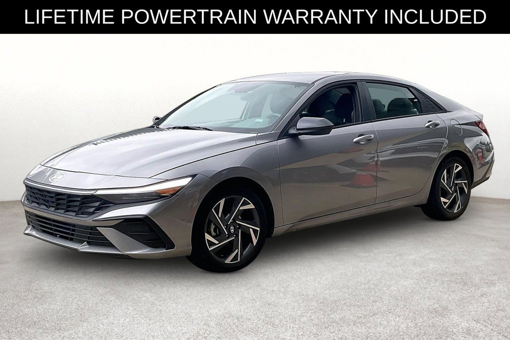 Used 2025 Hyundai Elantra SEL FWD image 9