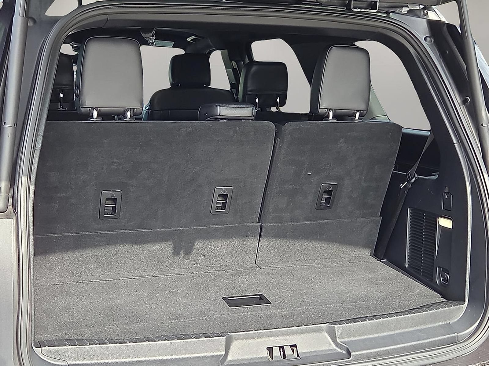 Used 2020 Ford Expedition XLT AWD/4WD image 8
