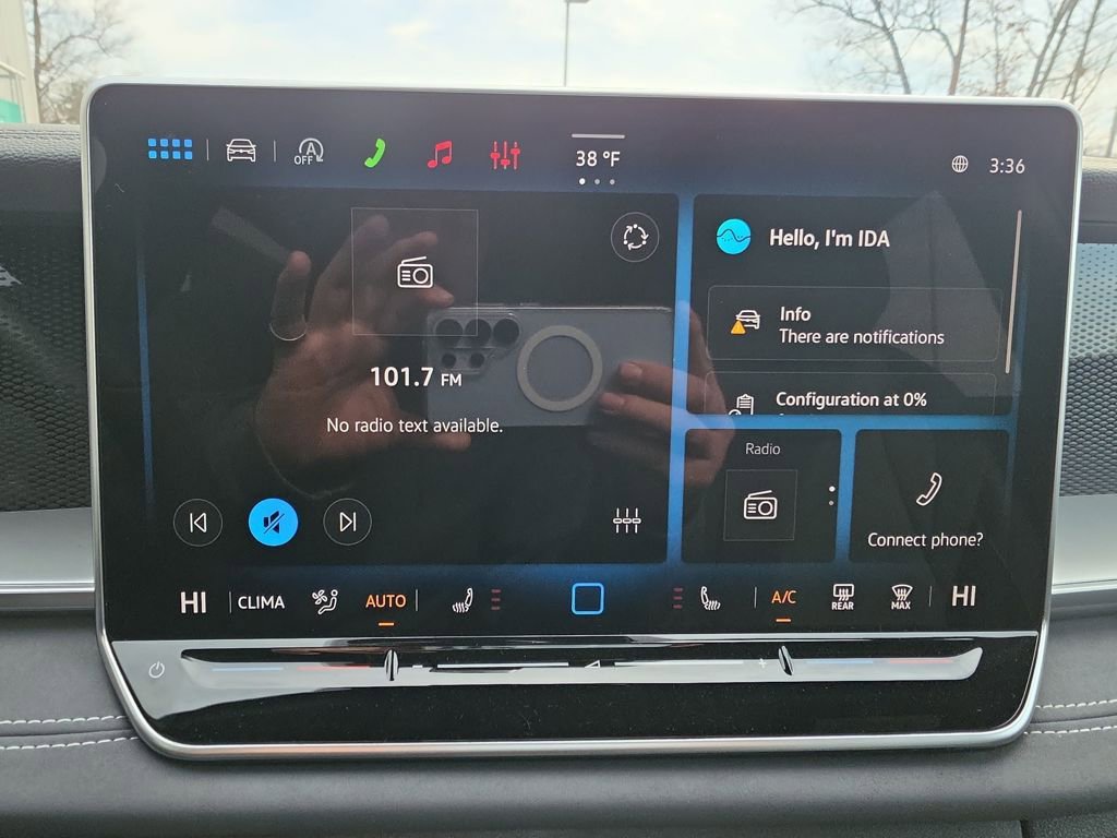 New 2026 Volkswagen Tiguan SE R-Line AWD/4WD image 16