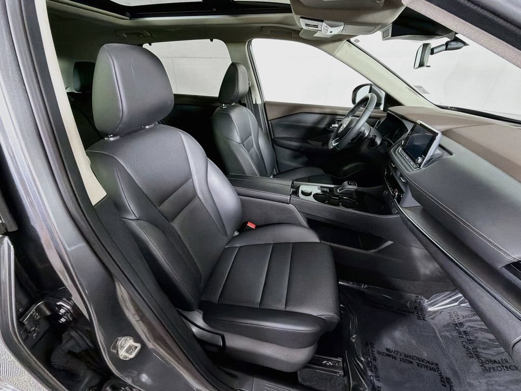 Used 2023 Nissan Rogue SV w/ SV Premium B Package AWD/4WD image 27