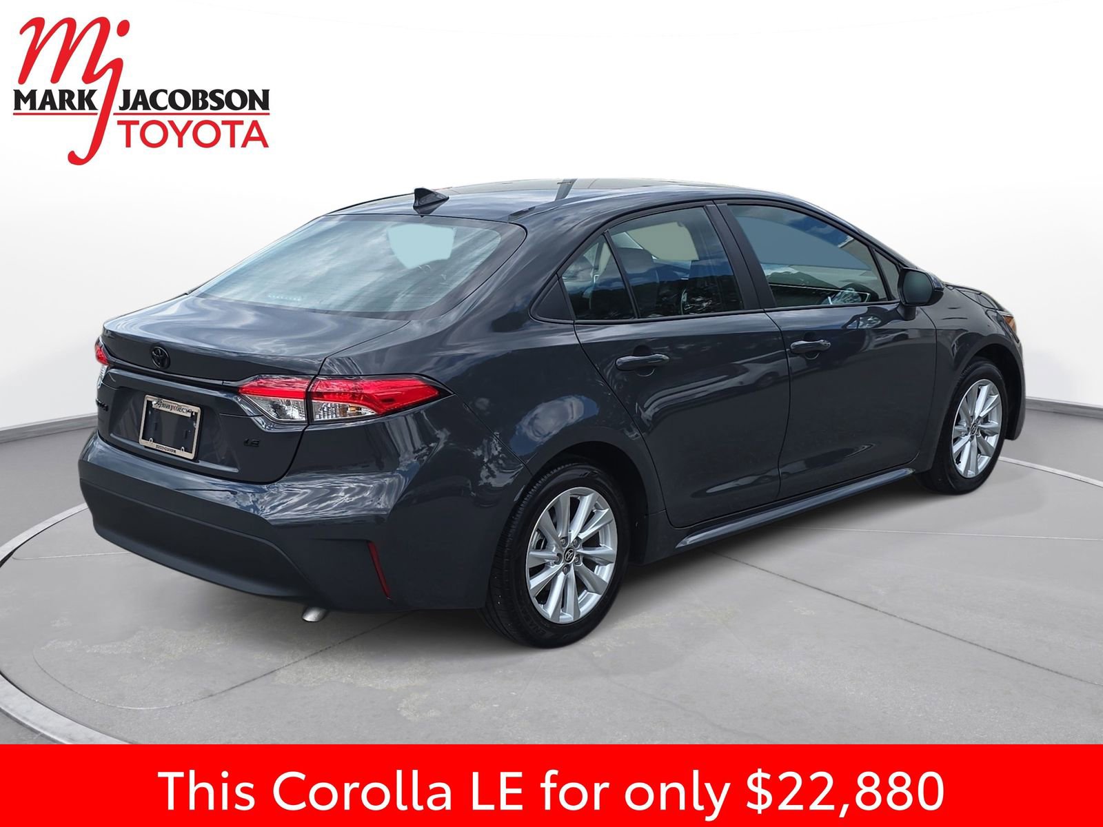 Used 2025 Toyota Corolla LE w/ LE Premium Package image 9