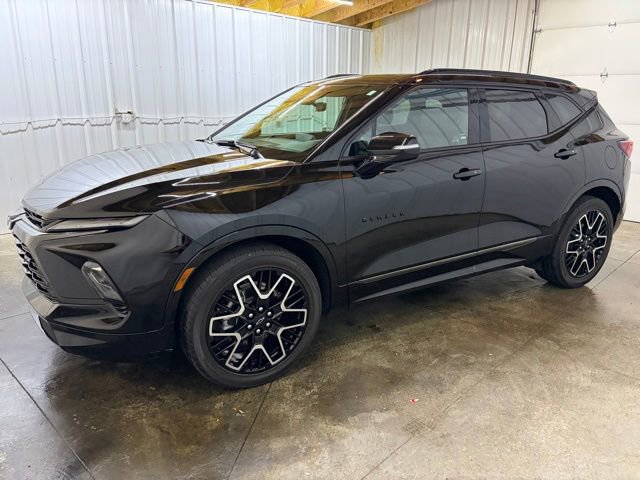 Used 2023 Chevrolet Blazer RS w/ Driver Confidence II Package image 4