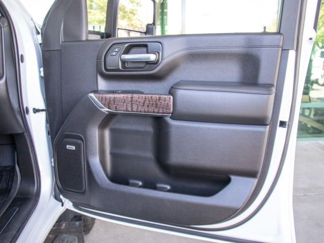 Used 2023 GMC Sierra 3500 Denali AWD/4WD image 19
