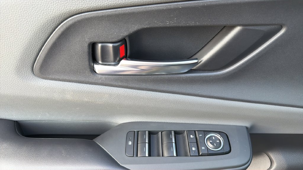 Used 2023 Toyota Prius XLE FWD image 22