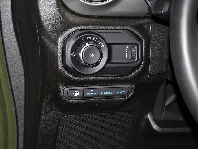 Used 2023 Jeep Wrangler Unlimited w/ Cold Weather Group AWD/4WD image 28