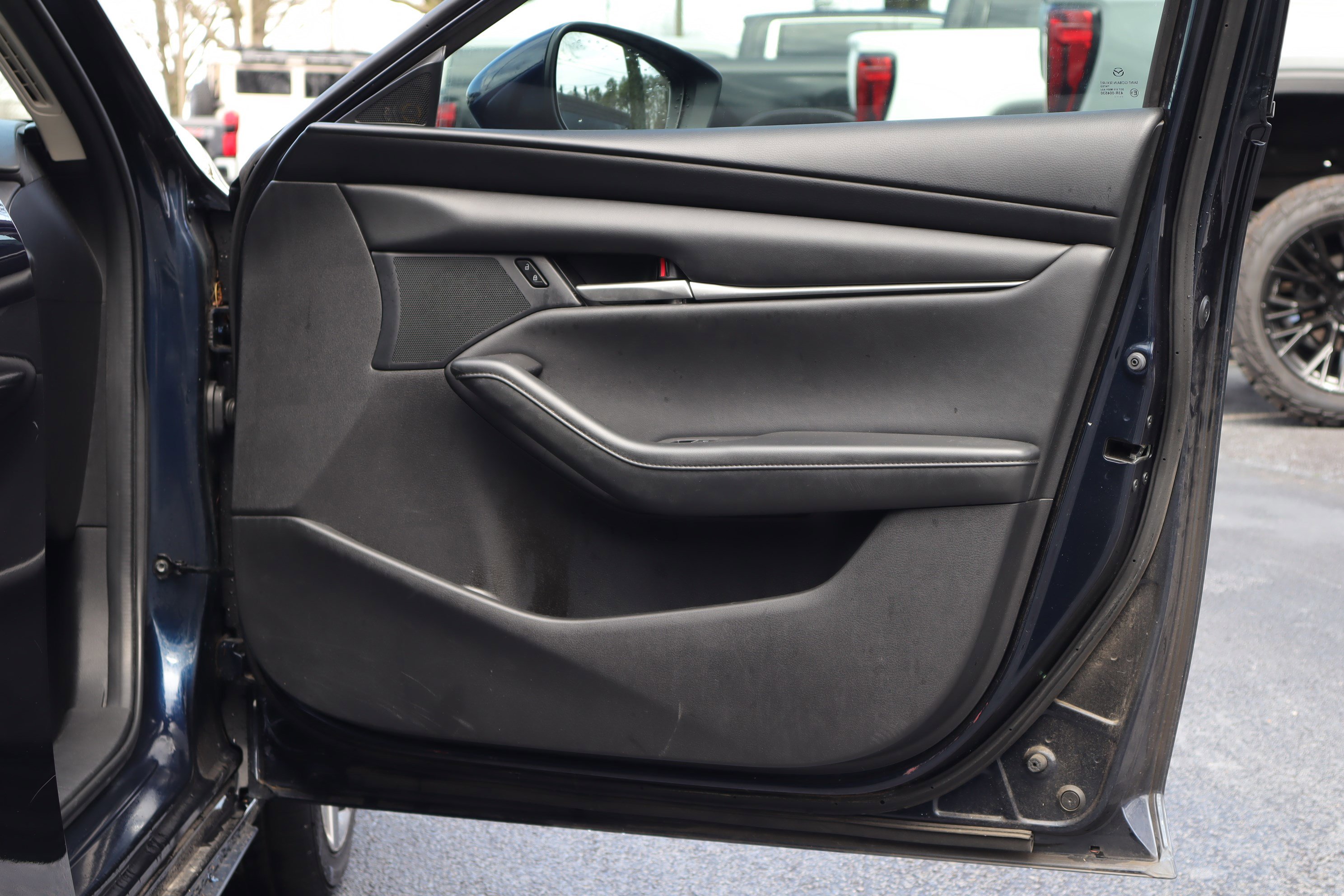 Certified 2022 MAZDA MAZDA3 s image 24