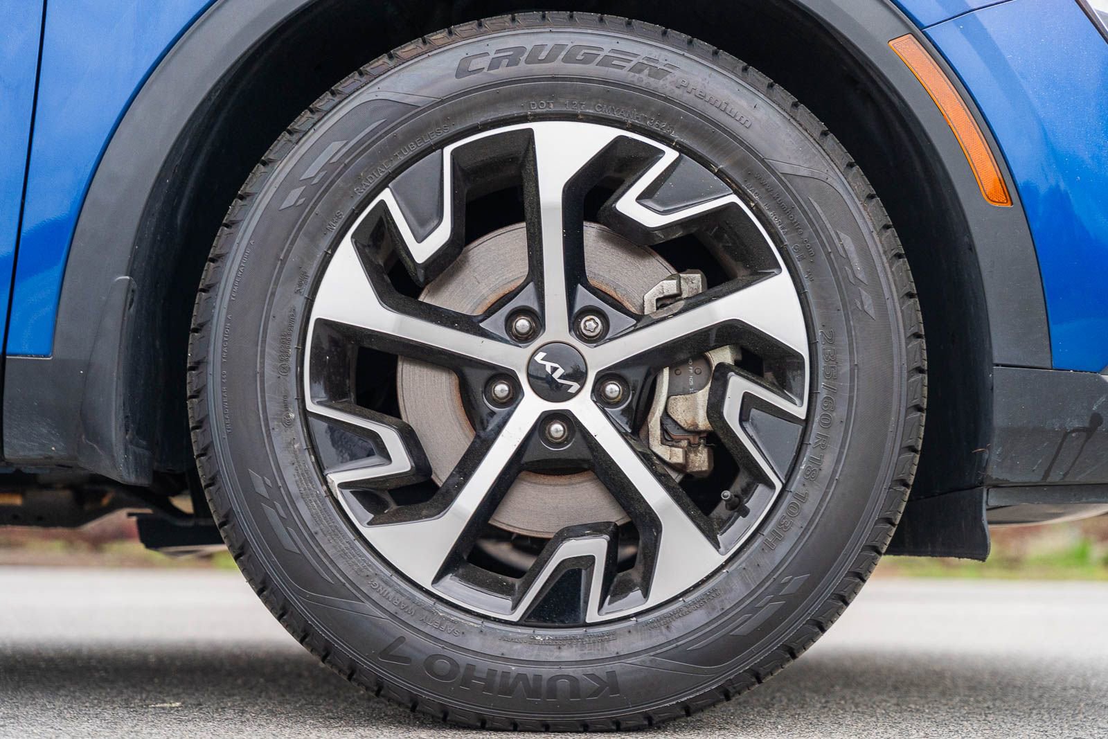 Used 2023 Kia Sportage EX image 9