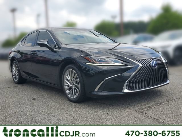 Used 2021 Lexus ES 300h Ultra Luxury w/ Accessory Package FWD image 1