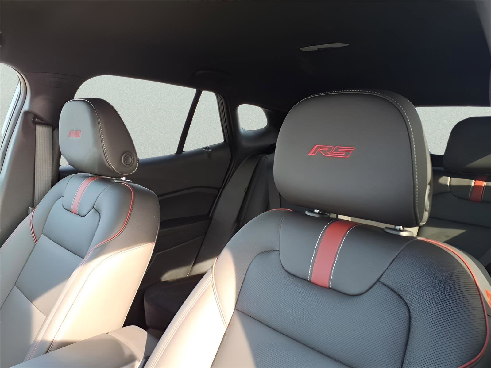 New 2026 Chevrolet Trax RS w/ Driver Confidence Package image 16