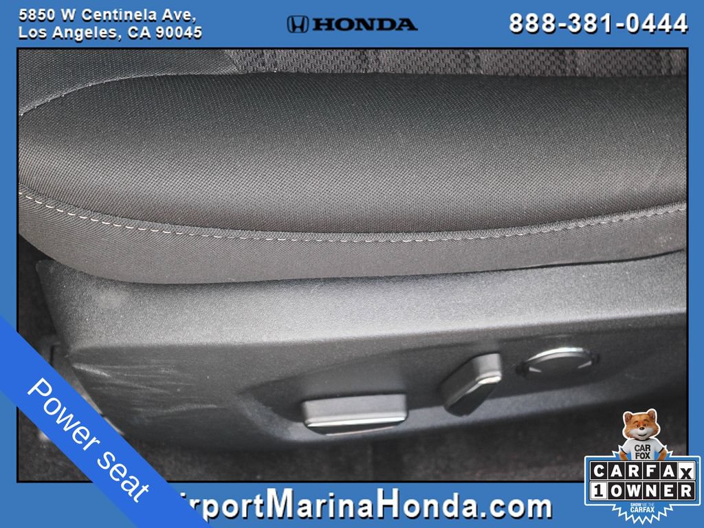 Used 2020 Ford Fusion SE FWD image 13