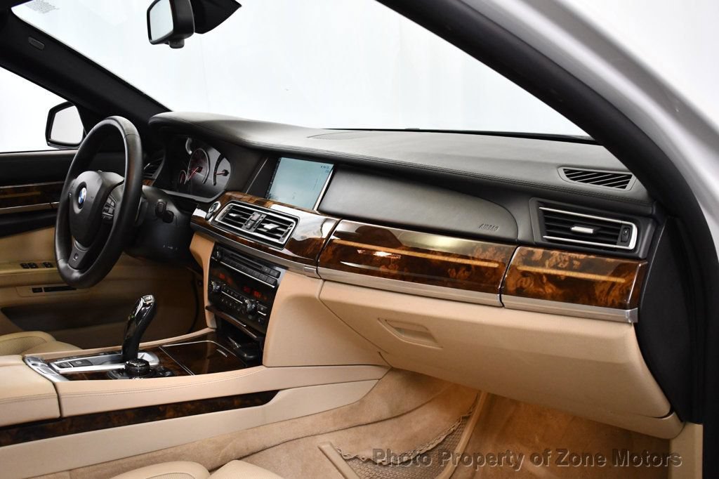 Used 2013 BMW 750Li xDrive AWD/4WD image 11