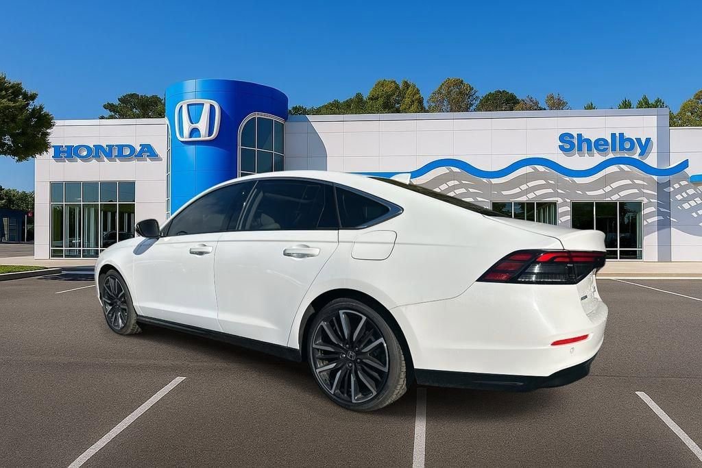 New 2025 Honda Accord Touring image 6