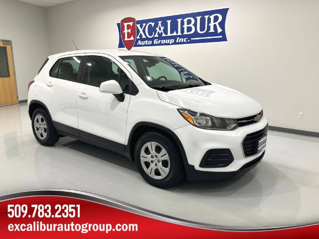 Used 2017 Chevrolet Trax LS FWD image 1