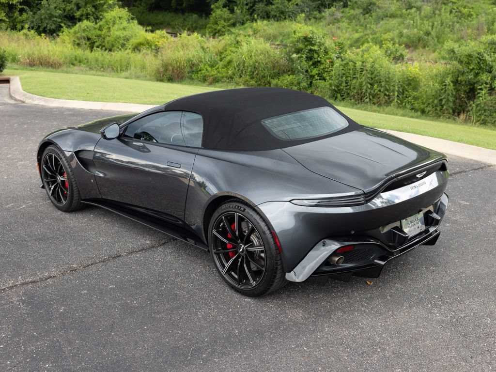 Used 2021 Aston Martin V8 Vantage Roadster RWD image 55