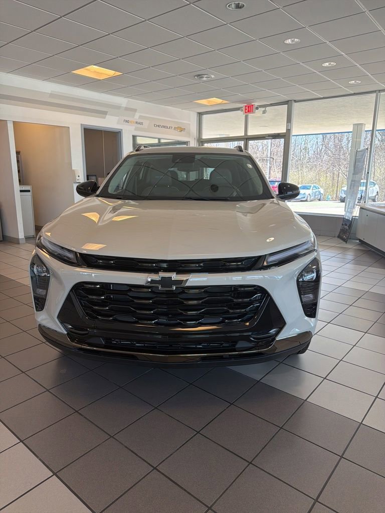 New 2026 Chevrolet Trax ACTIV w/ Driver Confidence Package image 2