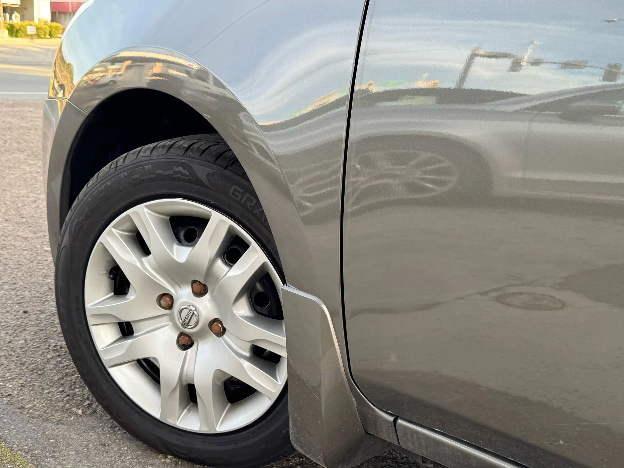 Used 2009 Nissan Sentra 2.0 S FE+ FWD image 9