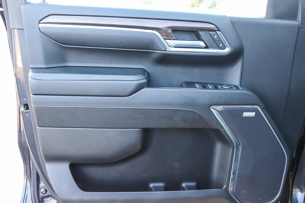 Used 2024 Chevrolet Silverado 1500 LT Trail Boss w/ Convenience Package II AWD/4WD image 23