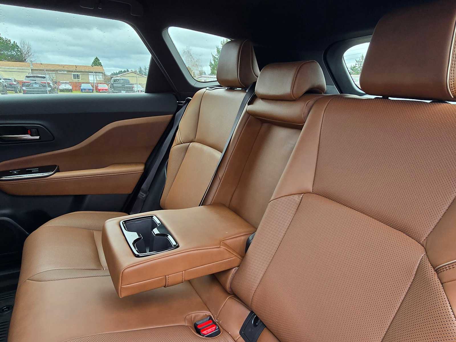 Used 2025 Toyota Crown Signia XLE image 18