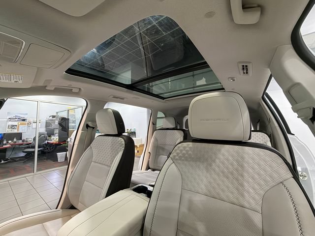 Used 2024 GMC Acadia Denali w/ Super Cruise Package FWD image 30
