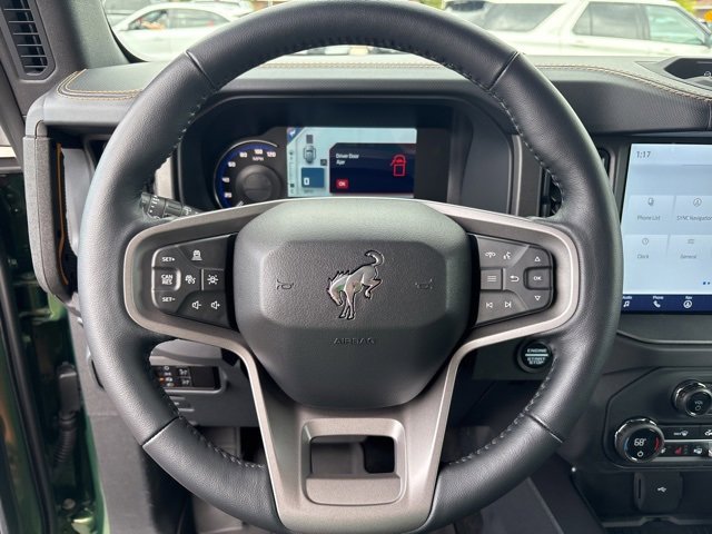 Used 2024 Ford Bronco Badlands image 21