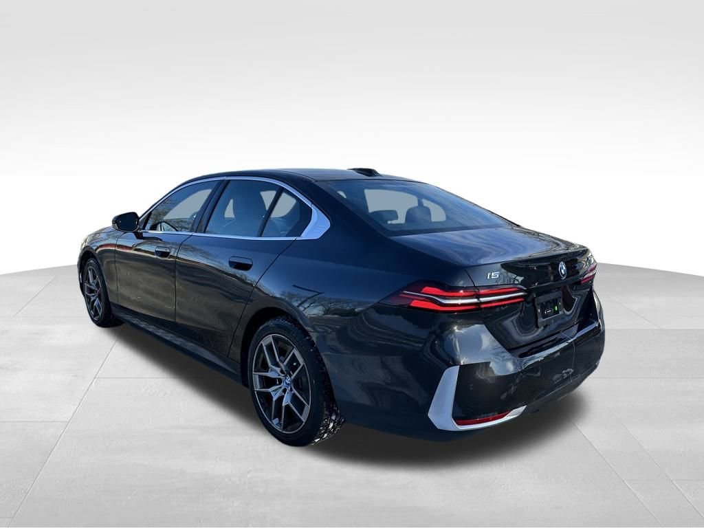 Used 2025 BMW i5 xDrive40 image 10