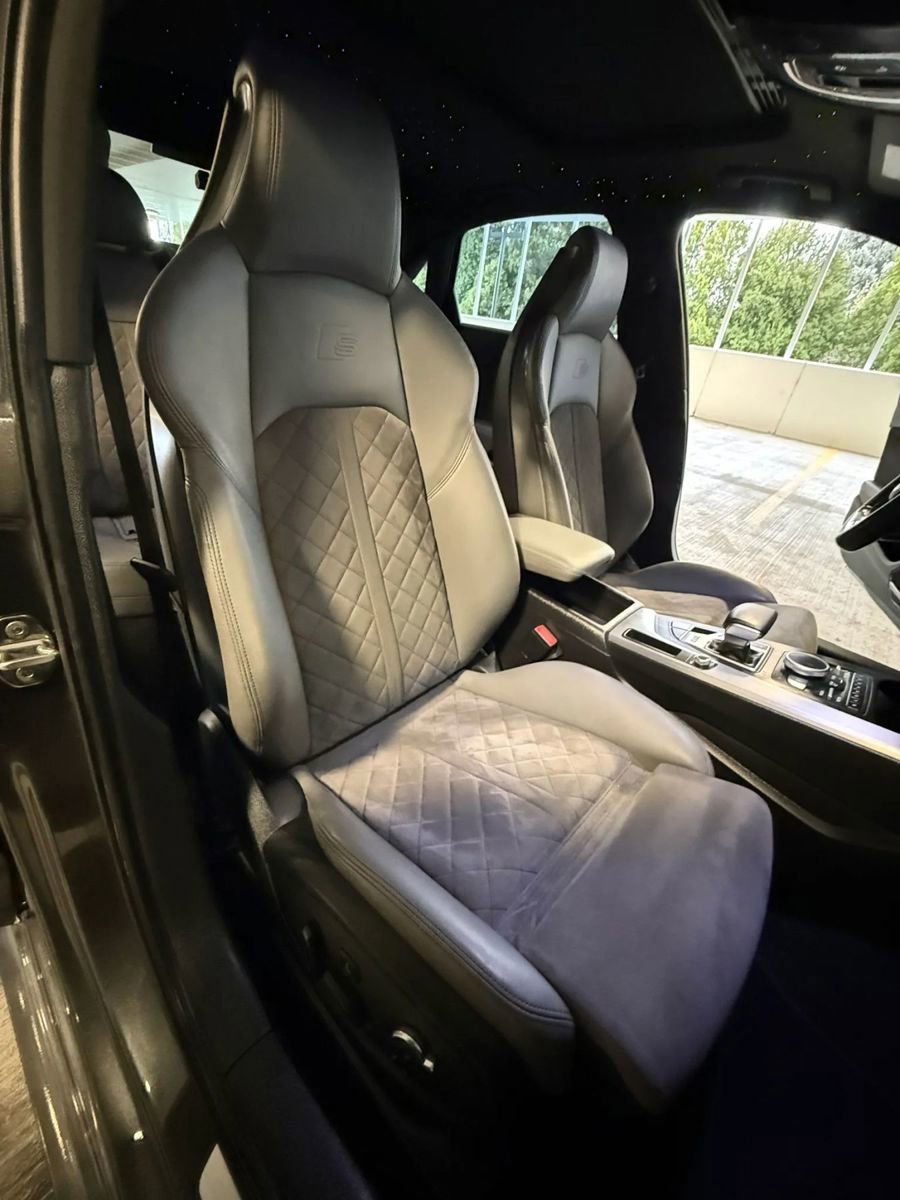 Used 2018 Audi S4 Prestige w/ Prestige Package image 18