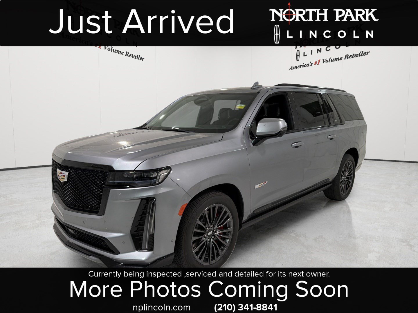 Used 2023 Cadillac Escalade ESV V