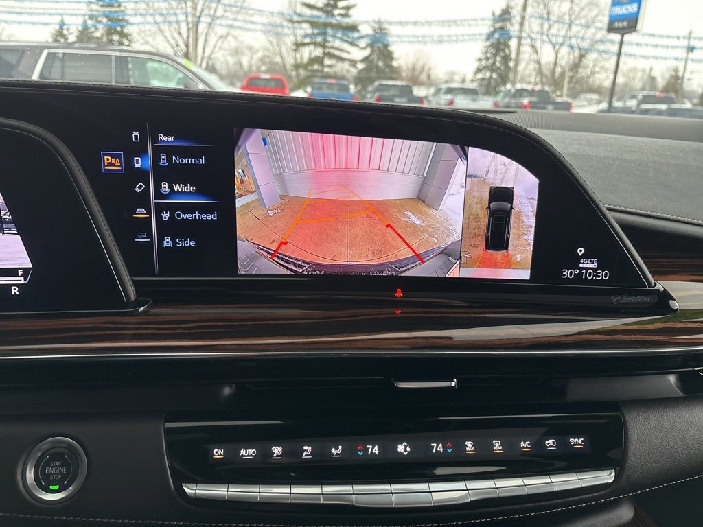 Used 2024 Cadillac Escalade ESV Premium Luxury image 18