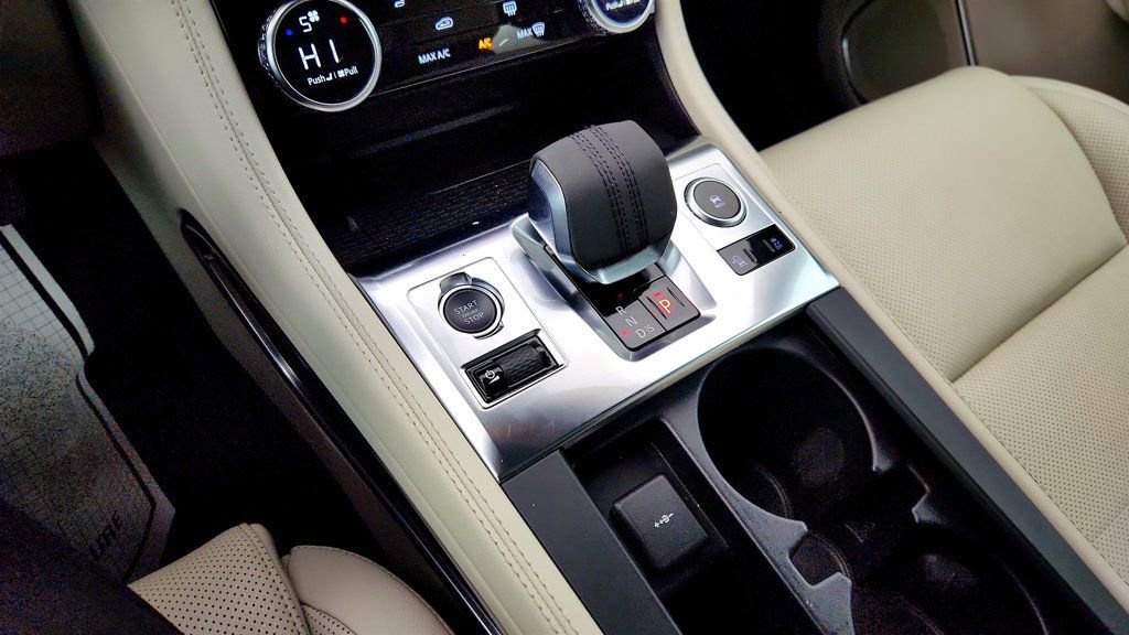 Used 2021 Jaguar F-PACE S image 17
