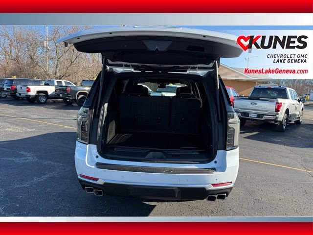 New 2026 Chevrolet Suburban High Country image 24